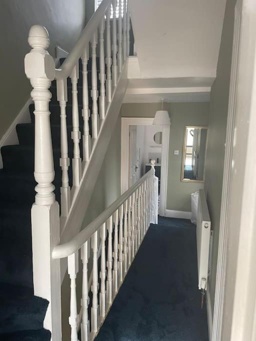 Townhouse In Belfast, Newtownabbey. Villa Bagian luar foto